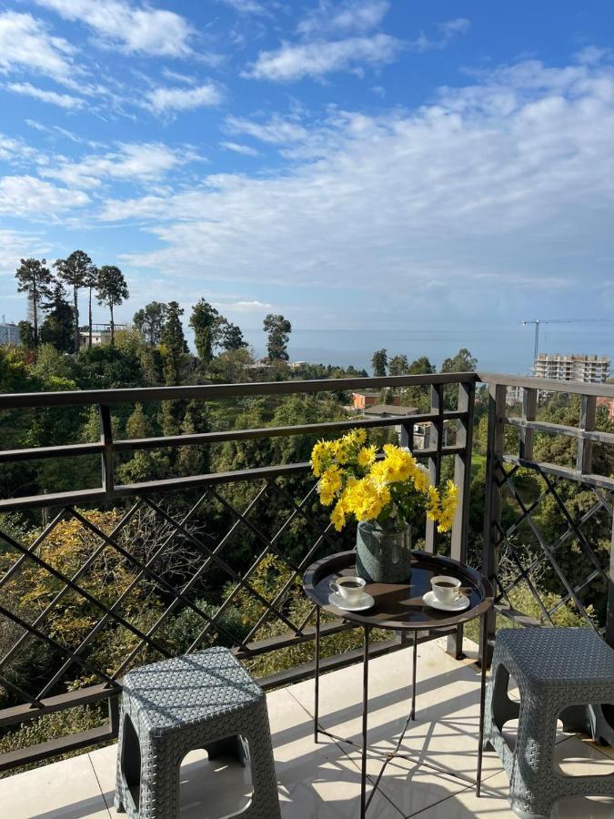 באטומי Green Yard Hotel מראה חיצוני תמונה