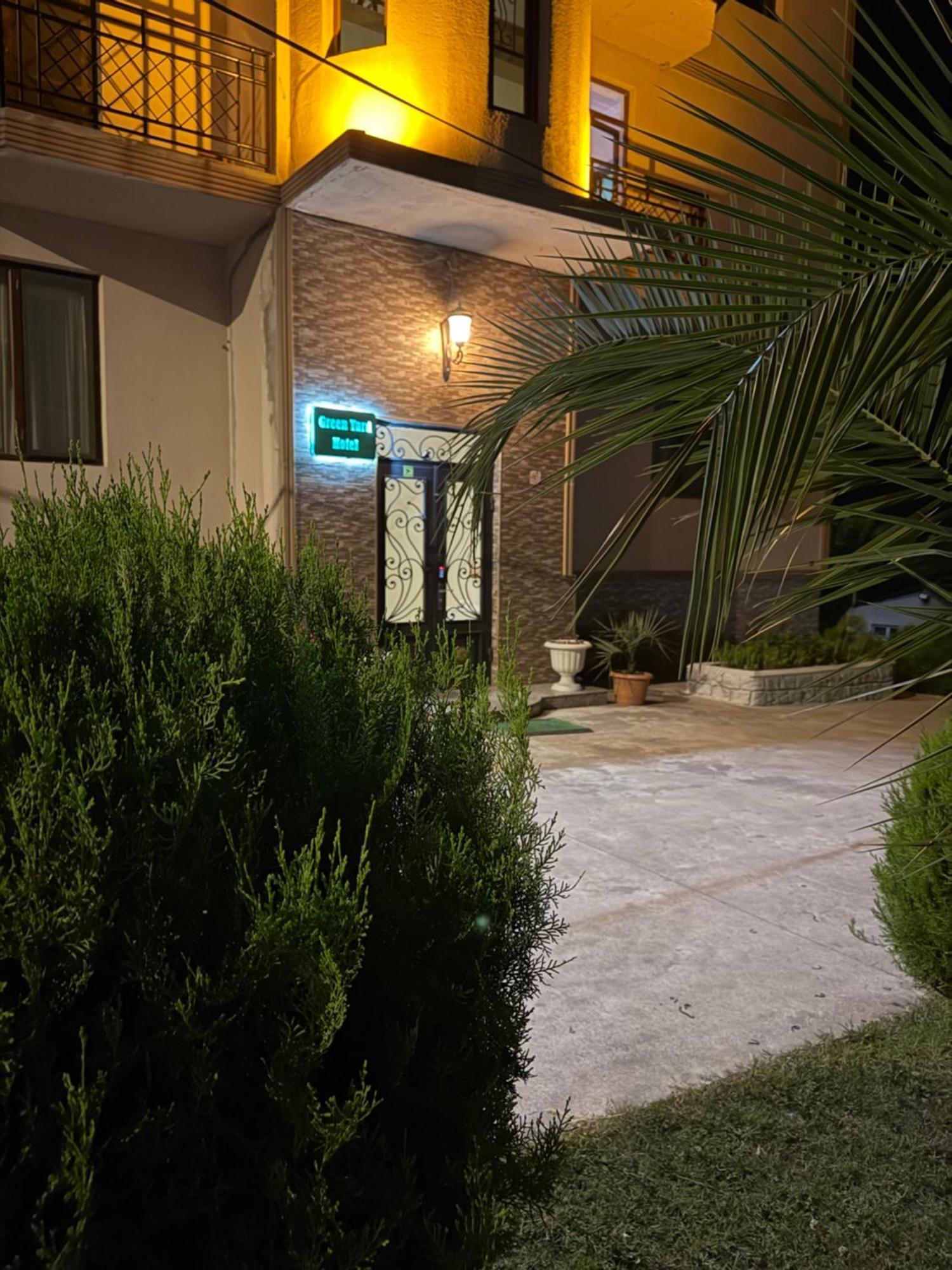 באטומי Green Yard Hotel מראה חיצוני תמונה
